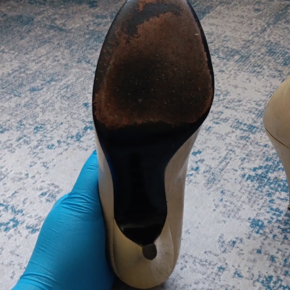 Authentic Burberry heels patent leather size 38 - Picture 8 of 11